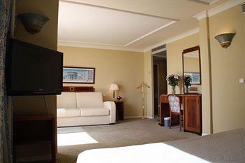 Hotel Vogue 4*